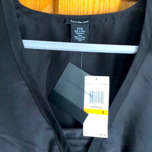 Calvin Klein Jeans Woman’s Size Small Blouse NWT - Picture 2 of 4